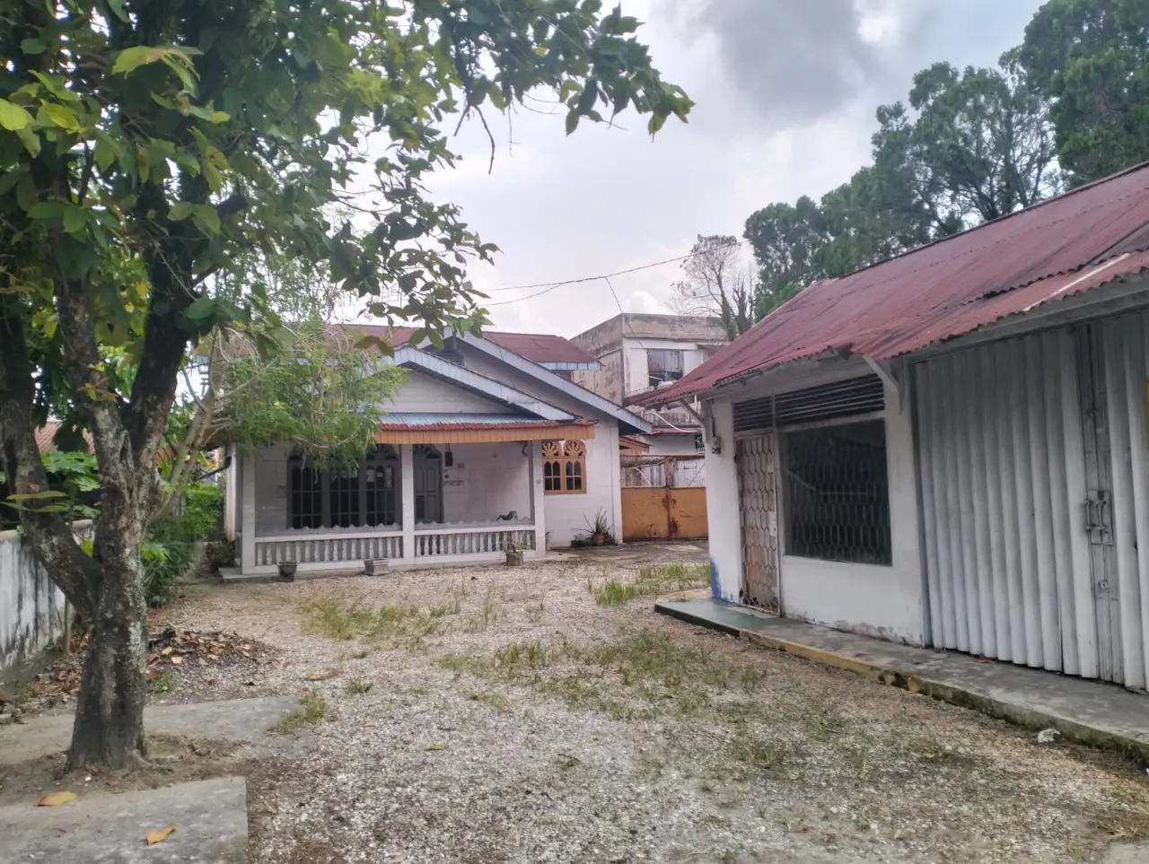 Tanah dan Bangunan Strategis di Jl. Sisingamangaraja