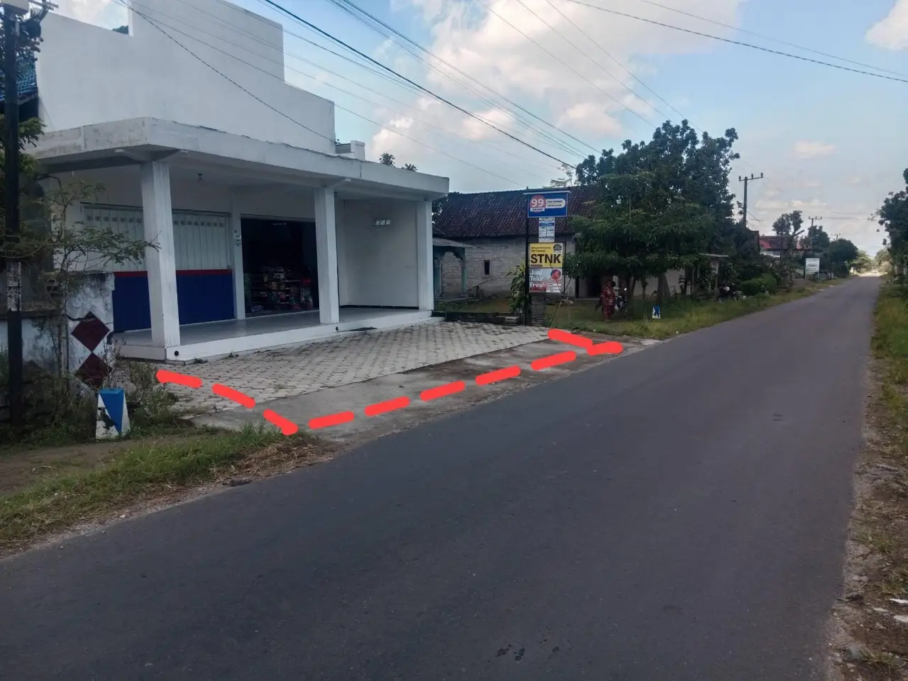 Toko + Hunian Strategis di Pusat Bisnis Margourip, Ngancar, Kediri Dijual
